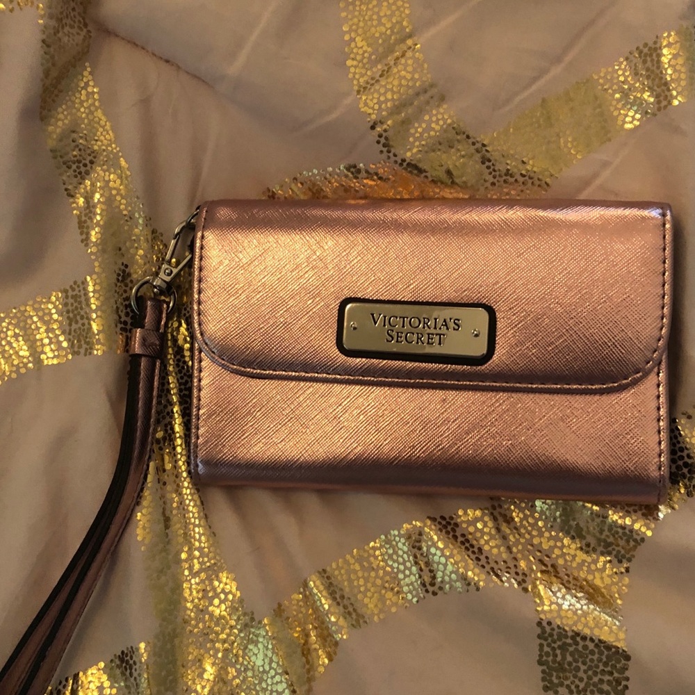 Never used Victoria secret wristlet